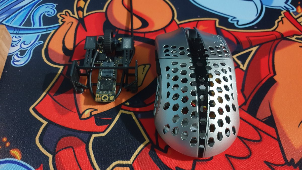 kyleirelandtech's tweet photo. Dathper Zaunkoenig M2K Skeleton Frame in 1-3-1 Grip.
Glued lens to PCB.
Lubed Wheel support with Krytox 205g0.
BT.L Glass Dots - Canada Red.

Bottom is a little rough.
Finalmouse Starlight Pro TenZ M in last image.
@dathper
#zaunkoenigm2k #gamingmouse #mousemod #3dprint https://t.co/QaOtfikUCT