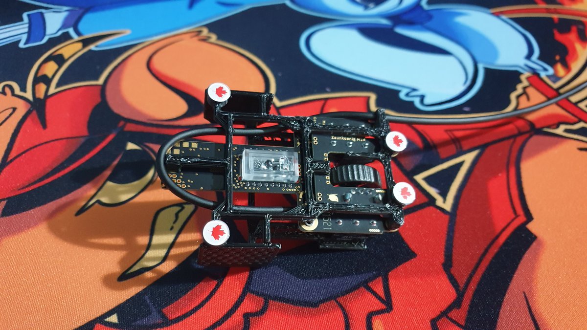kyleirelandtech's tweet photo. Dathper Zaunkoenig M2K Skeleton Frame in 1-3-1 Grip.
Glued lens to PCB.
Lubed Wheel support with Krytox 205g0.
BT.L Glass Dots - Canada Red.

Bottom is a little rough.
Finalmouse Starlight Pro TenZ M in last image.
@dathper
#zaunkoenigm2k #gamingmouse #mousemod #3dprint https://t.co/QaOtfikUCT