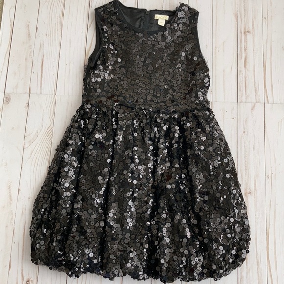 OLee85's tweet photo. So good I had to share! Check out all the items I'm loving on @Poshmarkapp #poshmark #fashion #style #shopmycloset #childrensplace #lovein: https://t.co/X0aMw9jxn5 https://t.co/YeoMANwgt0