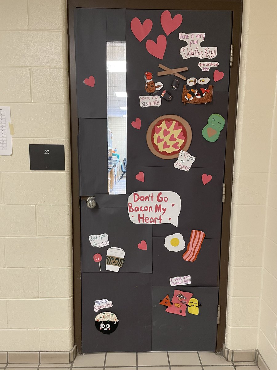 MmeCardinale's tweet photo. Thank you to my 7s and 8s for putting this super cute Valentine’s Day door together today! We love puns 😂 @sfxmarkham https://t.co/ucDCuIDNAO
