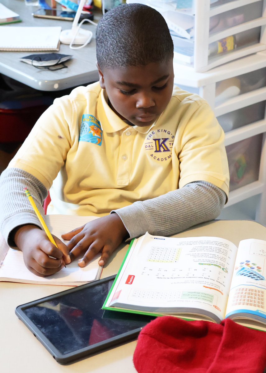 kingsacademydal's tweet photo. We 💜 learning!! #iamapossibility https://t.co/CCVlLWlJMD