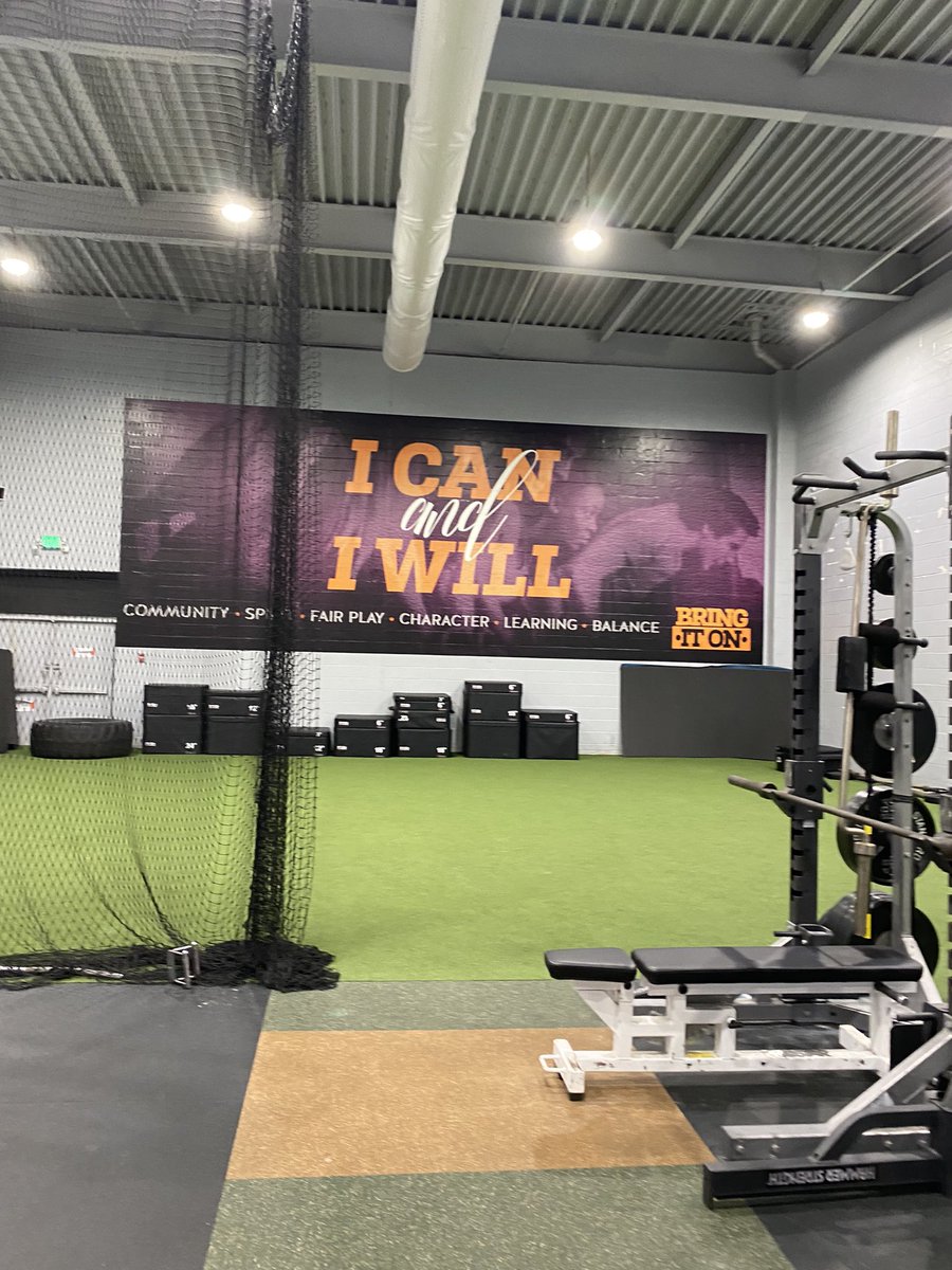 Thank you <a href="/CoachPTB/">Paul T. Bachia</a> for the great visit today <a href="/post_fb/">Post University Football 🦅</a> !!!