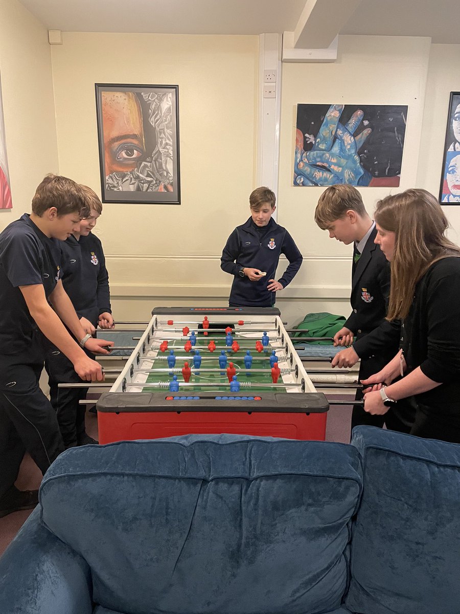 Thanks to <a href="/raleighRHS/">Raleigh House</a> for hosting me &amp; Rev. Mumford for this weeks #RHSWellbeing drop-in. Lots of fun had with some very competitive table football (the Chaplain was a pro!), &amp; we really enjoyed chatting with pupils &amp; seeing some amazing art work. @RHSChapel <a href="/RHSSuffolk/">Royal Hospital School</a>