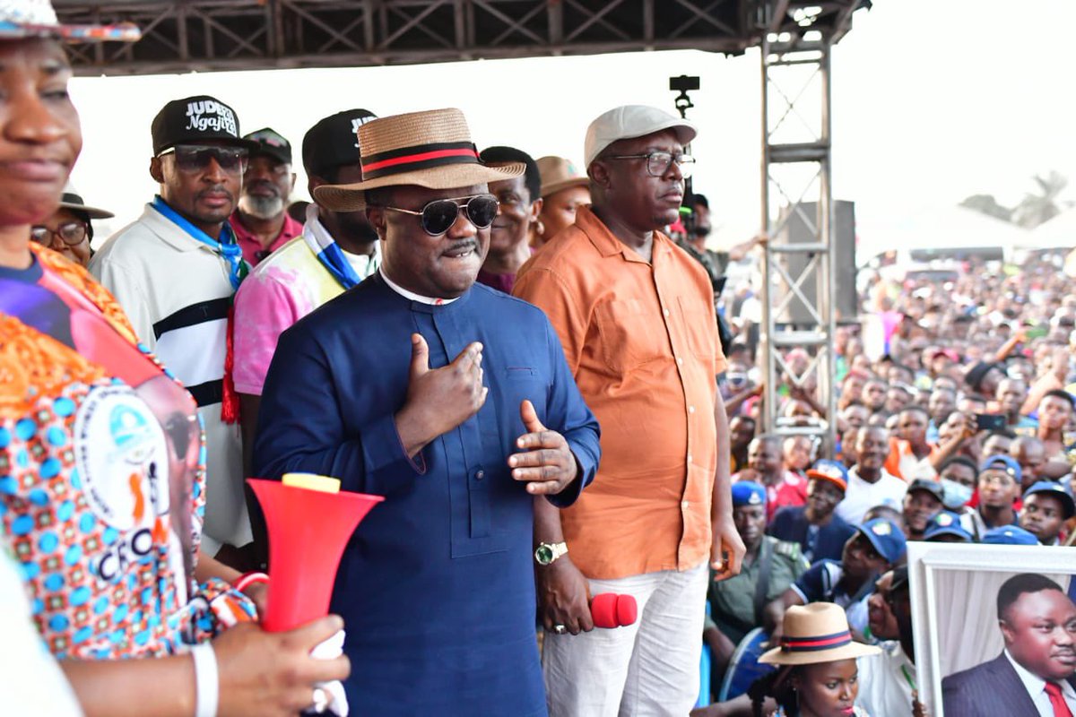 kennymonet's tweet photo. Yala: Mammoth crowd declares total support for APC, Tinubu, Ayade and Otu in overwhelming show of love https://t.co/owC4Enixa5