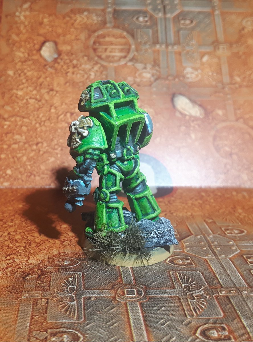 pixel_van_gogh's tweet photo. #1minixdia23 #warmongers #eavymetal #spacemarines #sonsofmedusa #paintingwarhammer #oldhammer
26/1/23
Exterminador Ciclón https://t.co/t5mAACpwuK