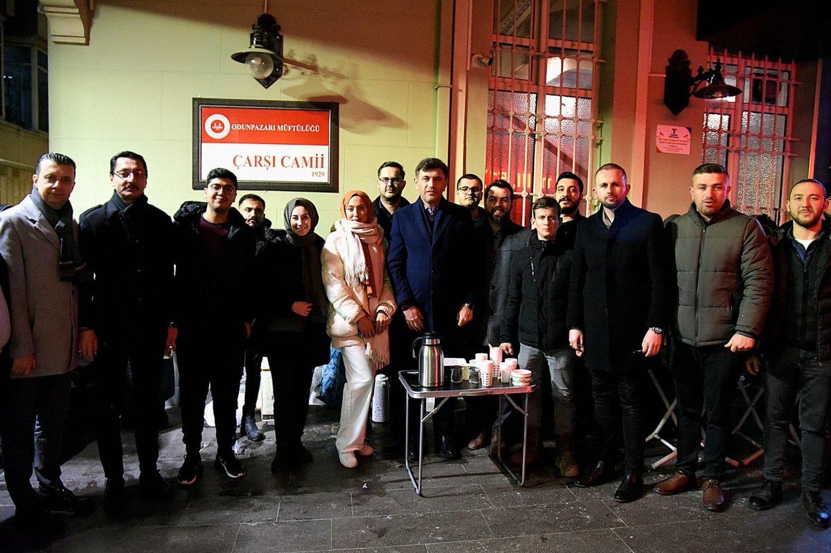 Leyle-î Regâib 🕌🤲
Gecemiz Mübarek Olsun..

📍 Çarşı Cami

#İmzaBirGenç
#TepebaşıAkGençlik