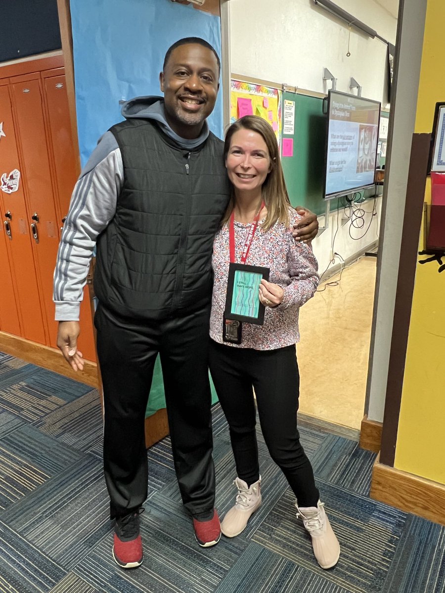 kurtsenior_'s tweet photo. Two amazing educators who inspire me to be more. Thank you Brandi and Molly for believing in the transformative power of education. #stillhavehope  #NTOY22 https://t.co/mbYyc1uj0U
