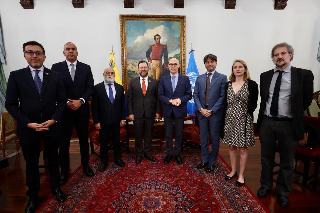 En reunión con el Alto Comisionado de Naciones Unidas para los DDHH, Volker Türk, invitado por el Pdte. <a href="/NicolasMaduro/">Nicolás Maduro</a>, revisamos avances Gobierno Bolivariano, y transmitimos necesidad del levantamiento de las sanciones ilegales que tanto daño ocasionan a los derechos del pueblo!