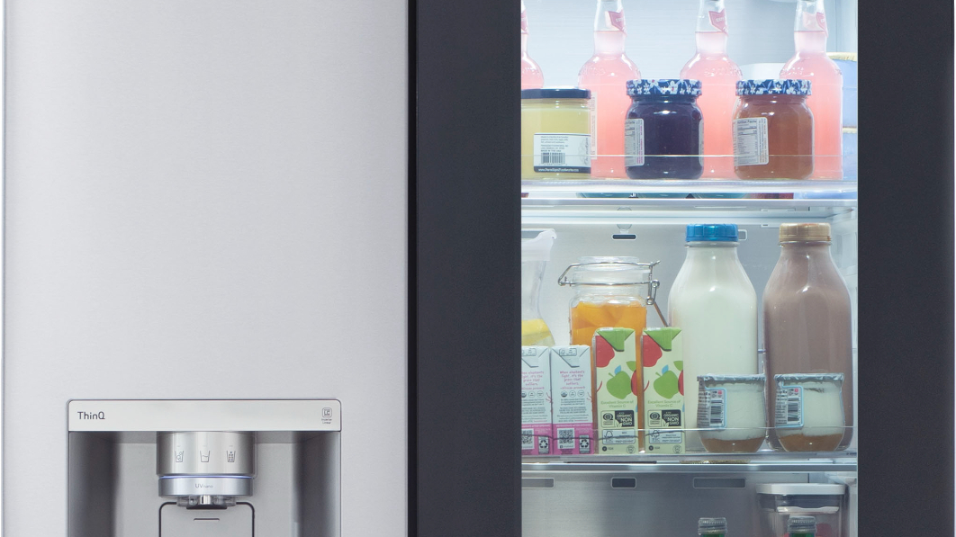 urbanwholesale's tweet image. ❄️Need to replace your fridge? Save big on this LG InstaView refrigerator! Get it now for $1,899.99 - that&apos;s over $700 in savings! Retail: $2,594.99 #LGRefrigerator #InstaView #HomeAppliances #yycdeals