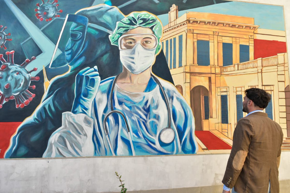 🎨Descubrimos el mural ganador del Premio Nacional de Muralismo “Ramón Carrillo”, que se pintó en el Hospital Nacional de Clínicas de Córdoba. La obra “Guardianes de la vida”, junto a otros 23 murales que se pintaron en todo el país, homenajea a las y los trabajadores de salud.