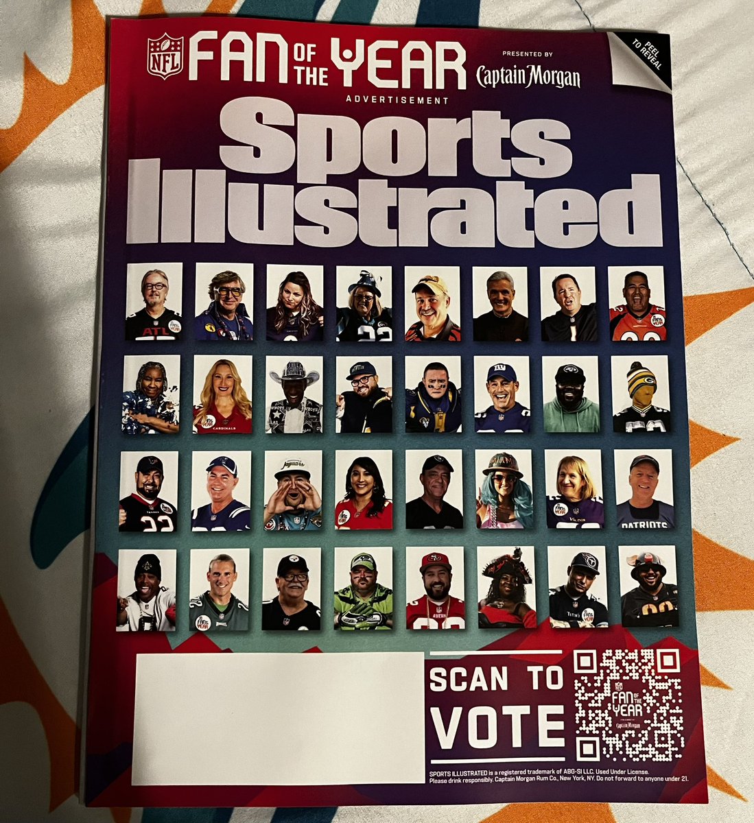 I just got an exciting package in the mail! 🤗 Our #FanoftheYear @SInow Sports Illustrated issue is finally here!!! Soo cool 😎 I’m enjoying reading up on all of my fellow #FOTYs!! Look for the February 2023 edition in stores soon and don’t forget to keep voting (ends 2/8/23!)