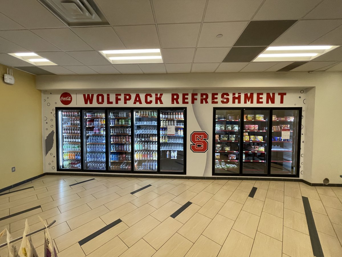 At Telepathic Graphics, printing is more than just ink on paper! 

#telepathicgraphics #printingcompany #wolfpackrefreshment #wolfpack #ncstate #acrylicsigns #raleighnc #raleighprint #refreshment #printing