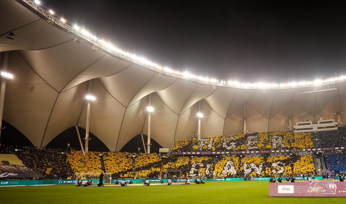 SA14_8's tweet photo. #الاتحاد_النصر 
#الساطي 💛🖤🤫 https://t.co/e4E4fJSwTo