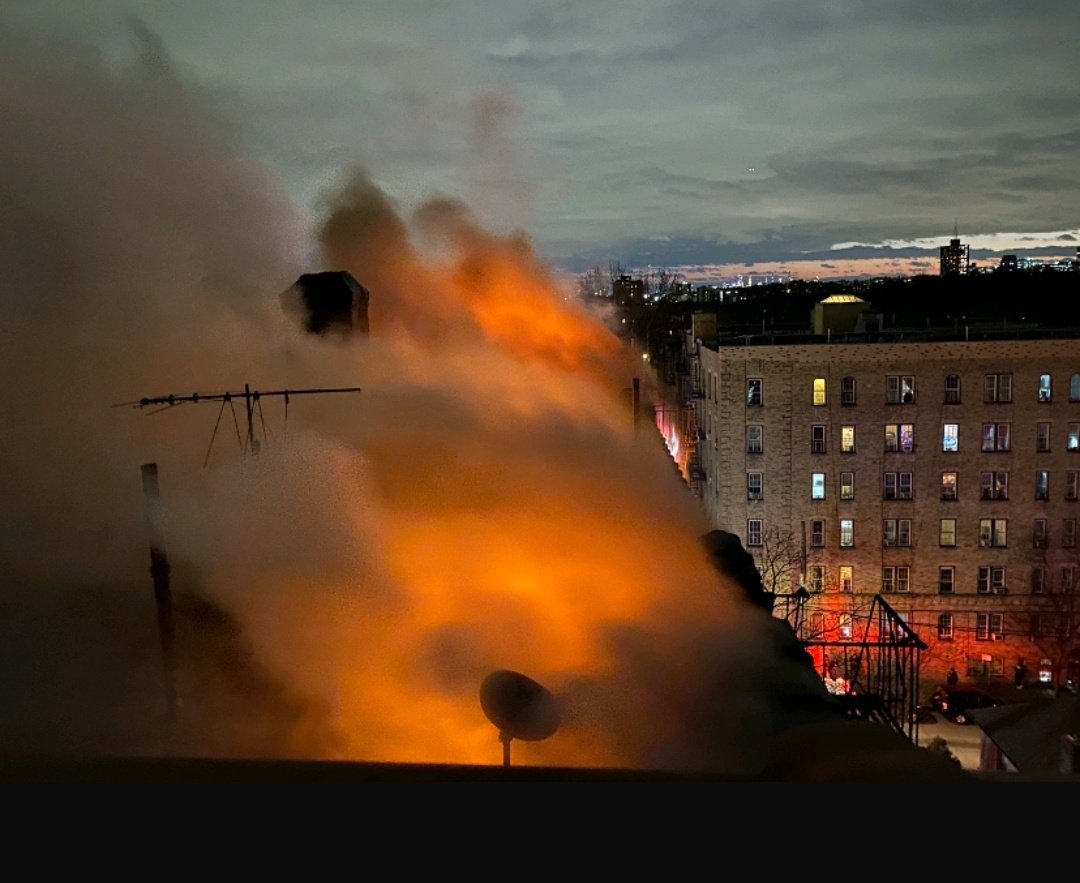 NYCFireWire on Twitter: "Bronx *4th Alarm* Box 3806. 4055 Carpenter Ave