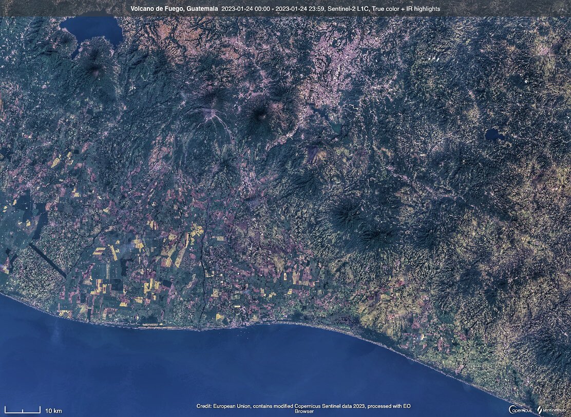 ar_etsch's tweet photo. Volcano de #Fuego #Guatemala 

The whole area cloud free with IR-Signals in the crater

🗺️Overview
🔍Close-up

📸🛰#Sentinel2 2023.01.24

Footage: @CopernicusEU @sentinel_hub https://t.co/gaBacpmgWe
