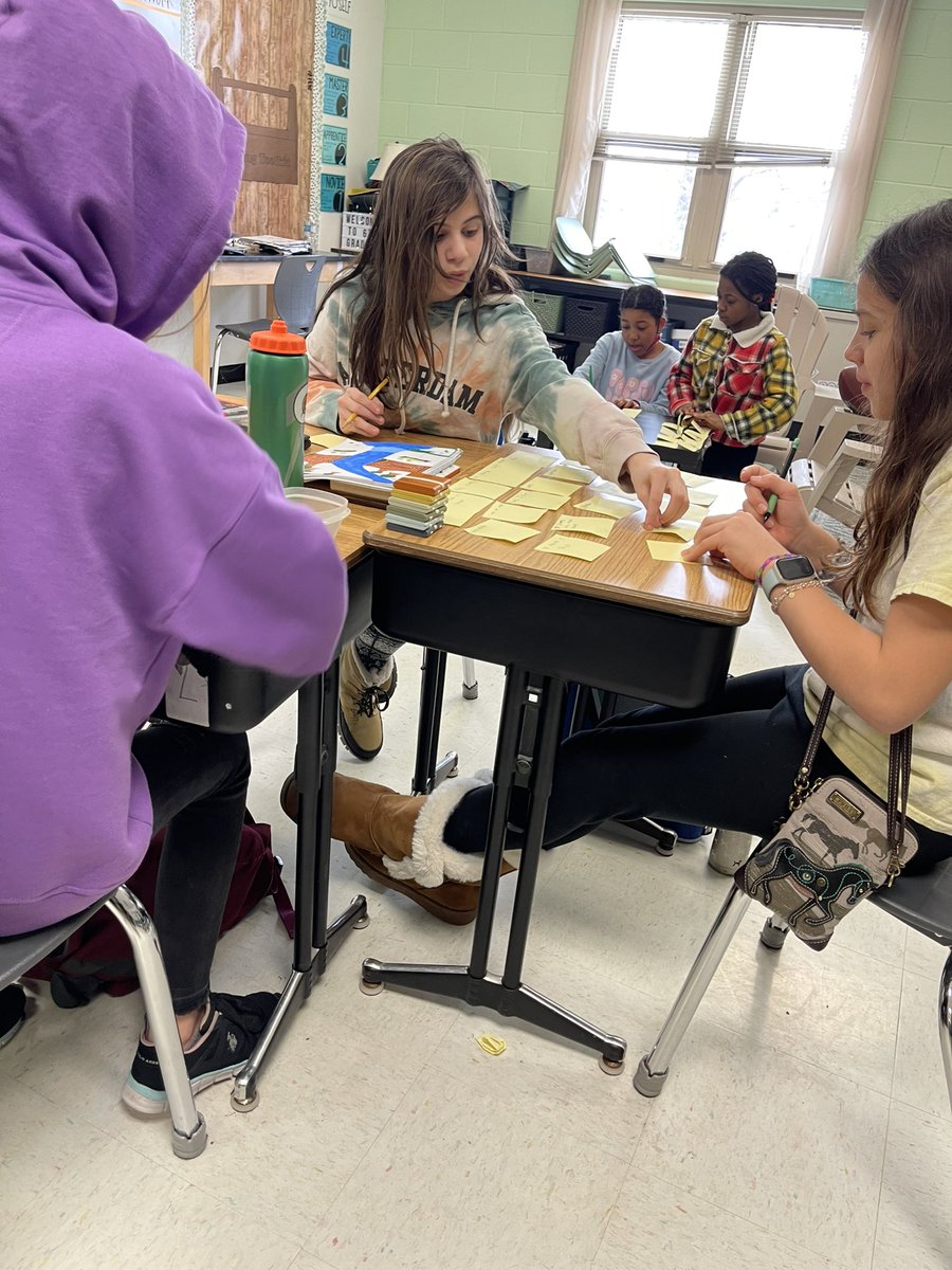 SudduthInSixth's tweet photo. Launched a lesson today using “Jot Thoughts”✏️ Thank you @TweediesTweets_ and @MsBsBunch for sharing this #TaskDontAskY115 strategy with me during Institute day! Tons of engagement and collaboration in Science today🌑🦊 https://t.co/2YRUJY7Pbp