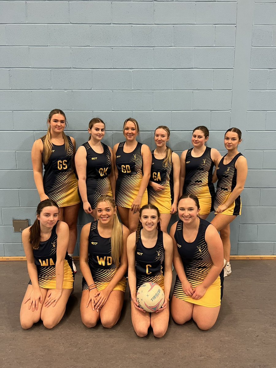 6th formers playing in the President Cup 🏐today. Thank you to @WillmottDixon for sponsoring our new netball dresses @BassalegSchool1 @HeadteacherBas1