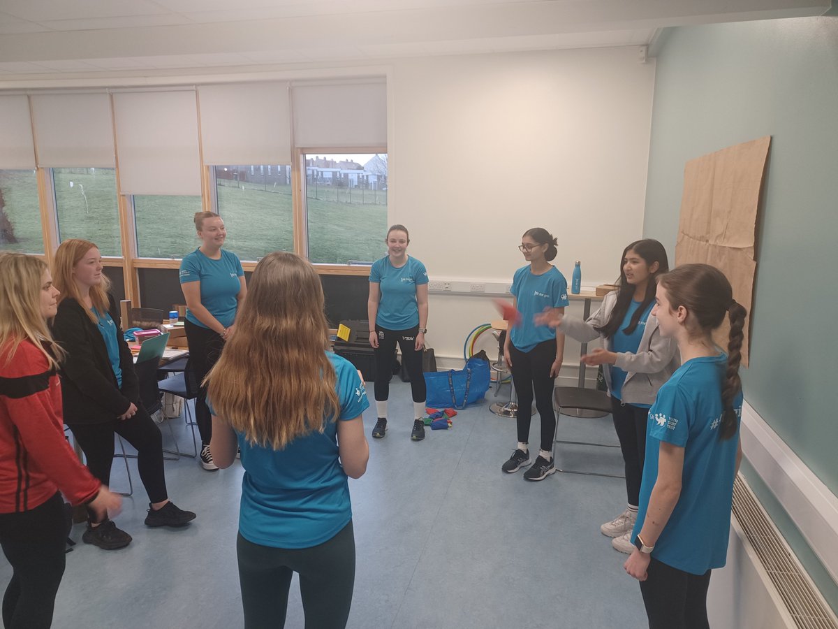 michellelivi's tweet photo. Great discussion from #ActiveGirls Committee tonight at #FitForGirls  workshop delivered by @rsinger2208_      Looking forward to prt 2 hearing the girls stories and plans for #positivechange for girls in Aberdeen. https://t.co/gyuAG2nEoY