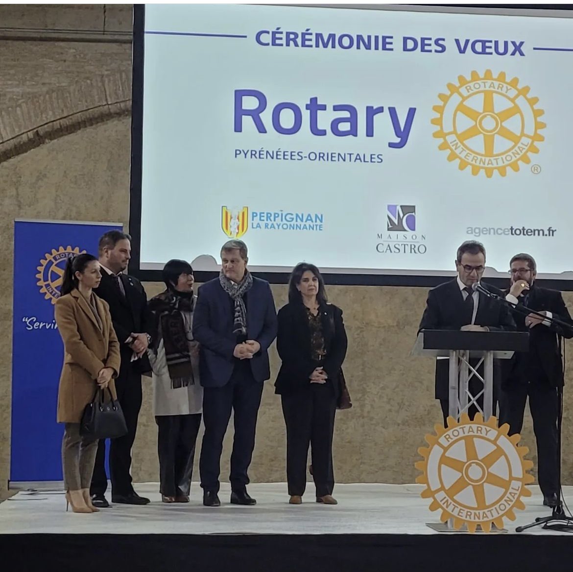 sblanc66000's tweet photo. Vœux des clubs #rotarys des Pyrenees-Orientales. @louis_aliot aux côtés de ceux qui promeuvent la paix. https://t.co/OSkAZWXLpk