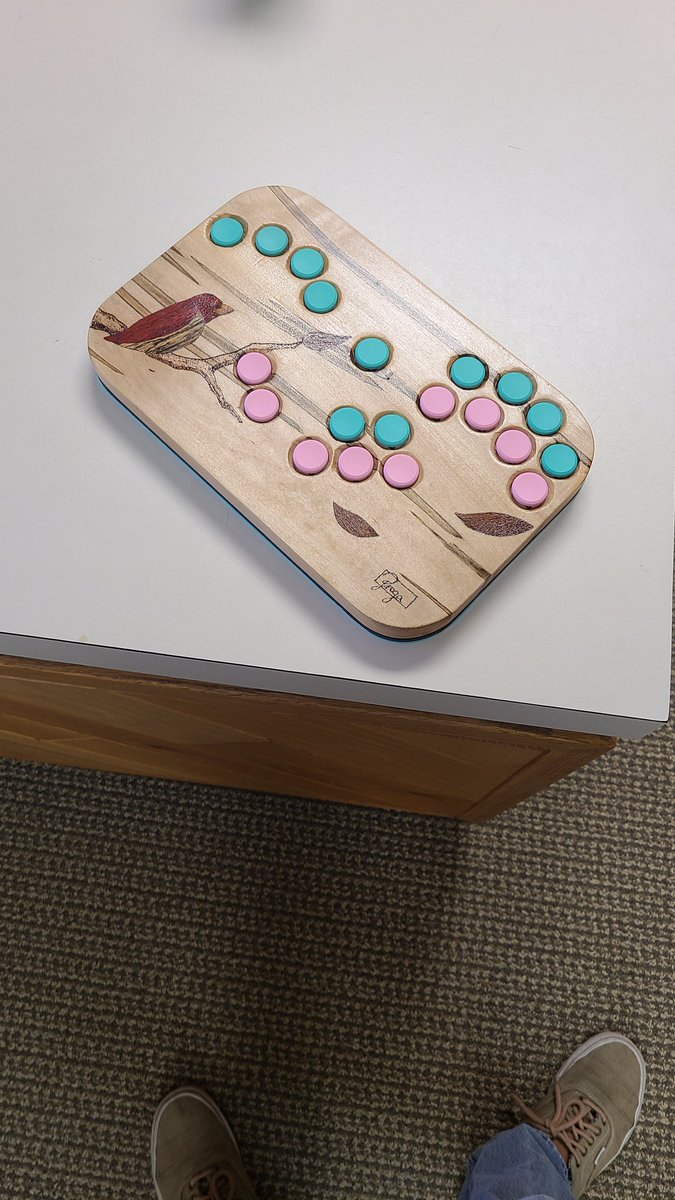 _Proga_'s tweet photo. Not a commission piece, this one's all mine. Kailh choc switches. Ambrosia maple as the base, and inlayed mahogany, spalted red oak, padauk, and cherry for the bird. https://t.co/Q2WlK5zS6J