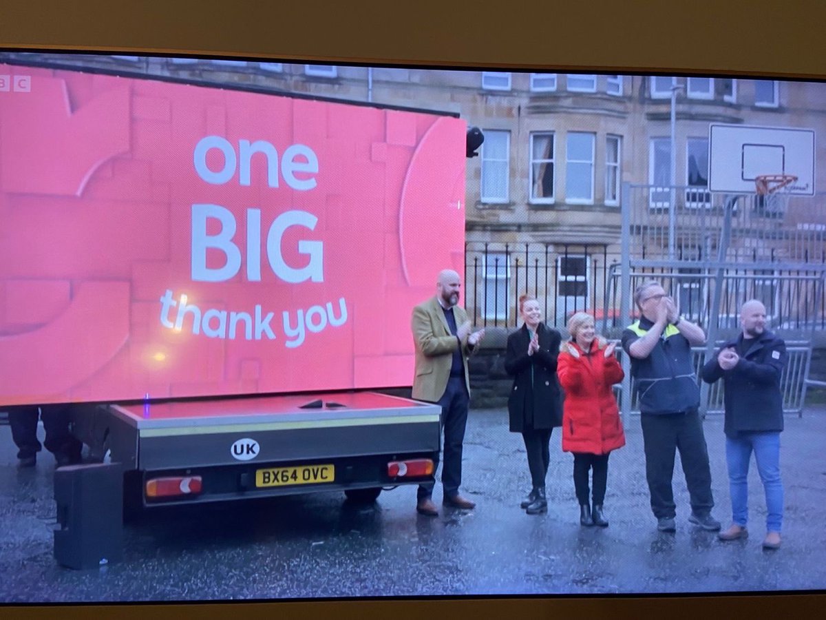 #PwCProud that Craig Johnson of Launch Coffee received “One Big Thank You” from the One Show. @PwC_Scotland’s <a href="/rinalders/">Carla Rinaldi</a> &amp; <a href="/clairereid111/">Claire Reid</a> led our support of this fantastic social enterprise. The mission is to make sure that no child goes hungry. #Purpose #FoodPoverty <a href="/PwC_UK/">PwC UK</a>