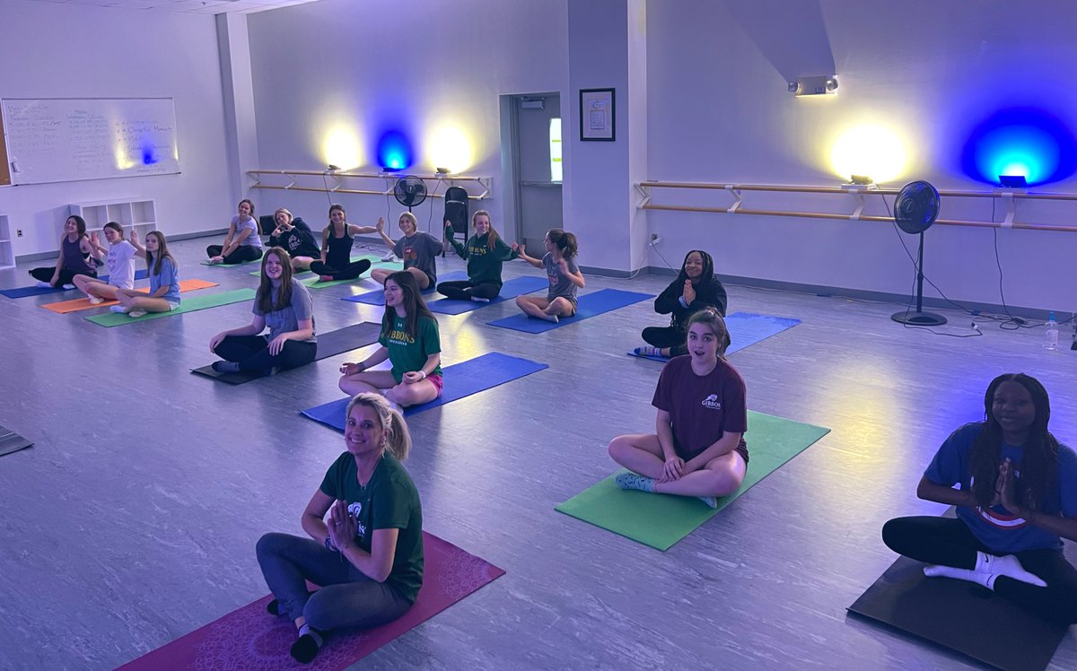 No game today, so instead the team tried out yoga after school.  Thanks to <a href="/Der0uin/">Paige Derouin</a> for leading our session! 🧘‍♀️