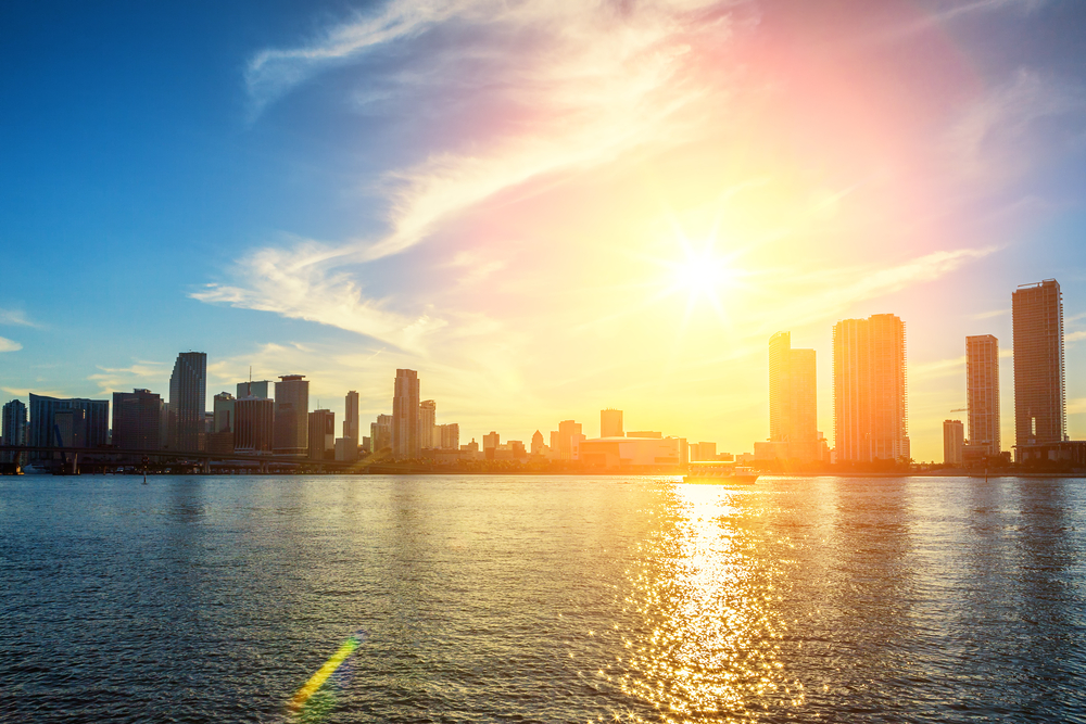 Learning from musicians and poets and scientists in their classrooms about the science of extreme heat not only affects natural environments, but also people in their health. Use this link to read more, and listen conta.cc/403oxaG #Dranoff2 #PianoSlam #MiamiDade @FIU @U