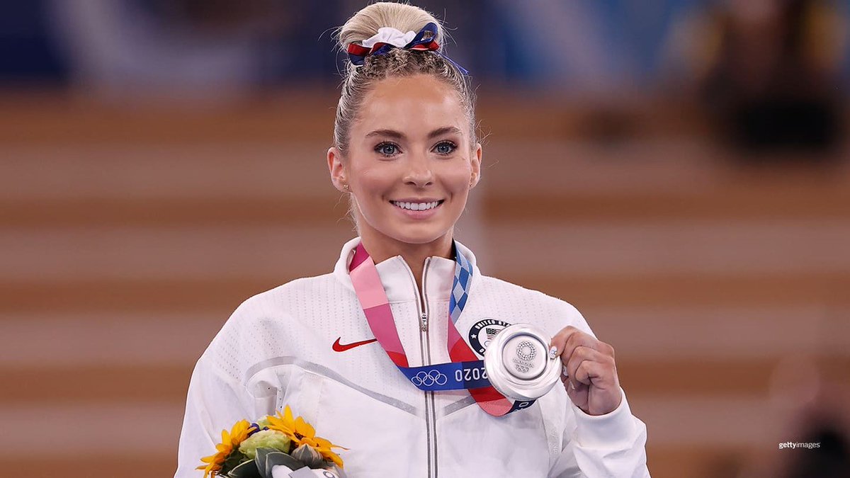 MyKayla Skinner is coming to Pink!🤯 Want to have lunch with this olympic silver medalist? Win a spot in an intimate meet & greet and get your personal photo with MyKayla? You CAN! Visit one.bidpal.net/ufhpink2023/br… @mykaylaskinner #mykaylaskinner