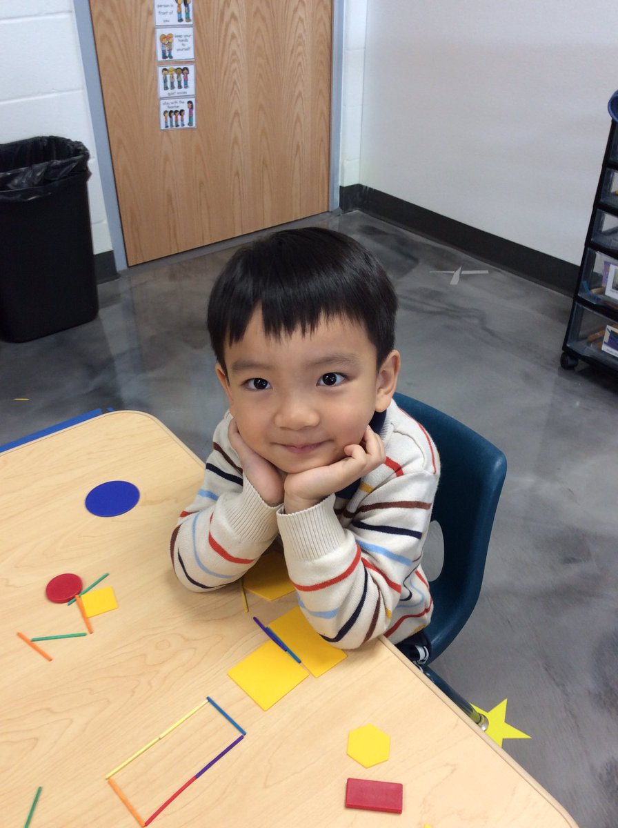 HandleyCTEClass's tweet image. We made shapes today.