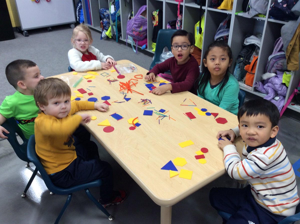 HandleyCTEClass's tweet image. We made shapes today.