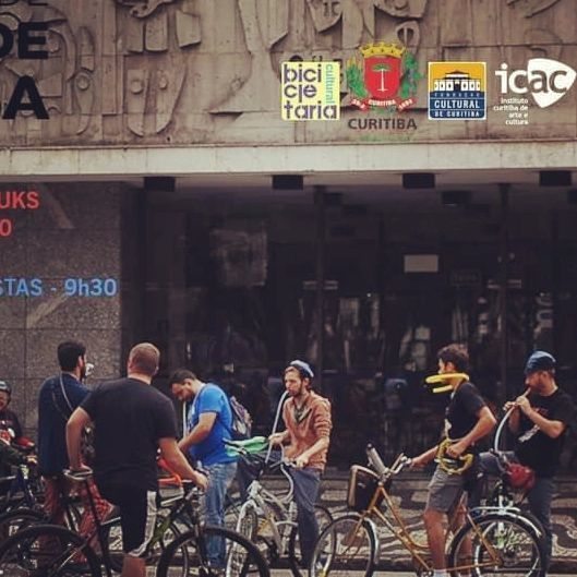 goura_nataraj's tweet photo. Programação cultural agitada esse final de semana em Curitiba! Além do tradicional passeio ciclístico-musical da @bicicult, a Oficina de Música de Curitiba recebe uma oficina com @leofuks e, na segunda, uma aula com Fernando Rosenbaum.
Mais infos na página da Bicicletaria. https://t.co/BGxVVK36jZ