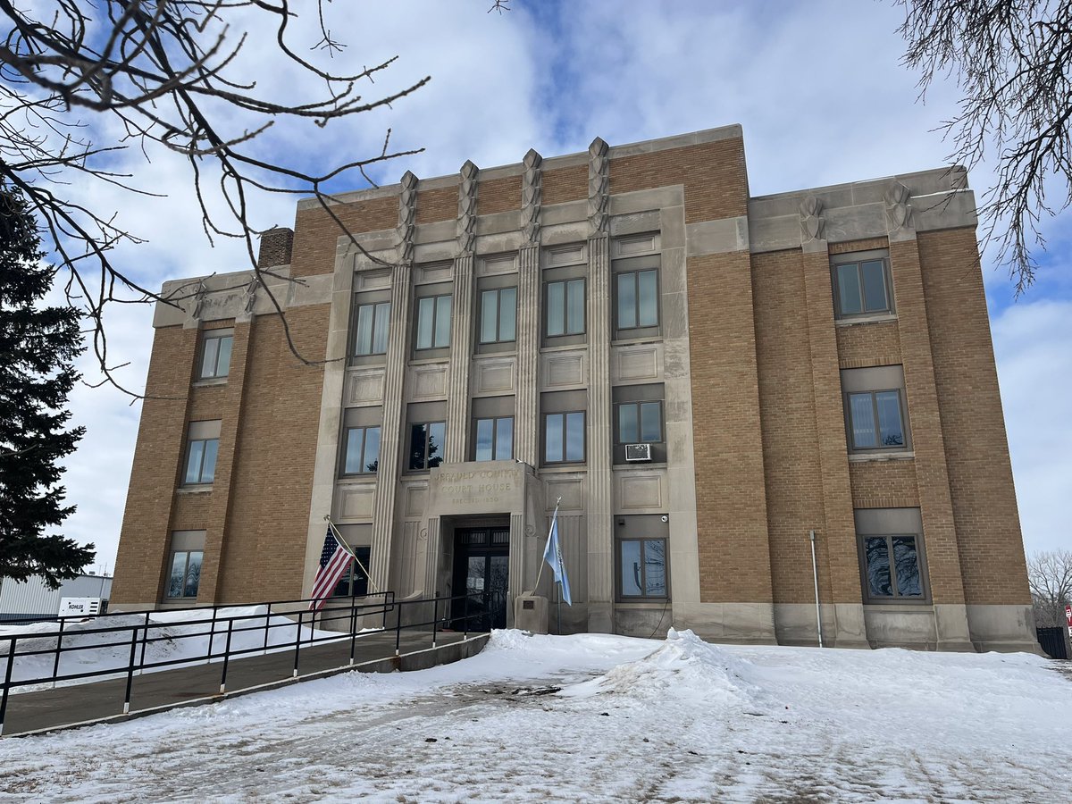 Haksgaard's tweet photo. Town #21 on our rural lawyer tour of South Dakota was Wessington Springs, population 956. This was a lovely town to visit. County seat, a cannon on display, a really cool old post office, and an awesome lunch spot. https://t.co/N2NcodpkQI
