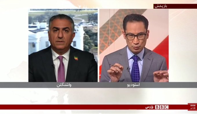 آقای پهلوی باتوجه به اینکه ۶۰ سال پیش در چنین روزهایی پدر شما به زنان حق رای داد، پس حداقل مسئولیت رای دادن بخش قابل توجهی از زنان به خاتمی و موسوی و روحانی رو به عهده‌ میگیرید؟