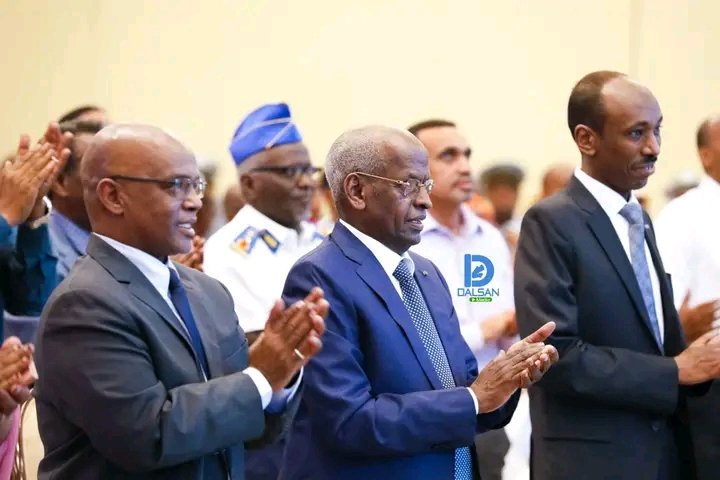 AskaArrey1's tweet photo. #Djibouti 🇩🇯 #Kempeski Celebration de la journée internationale des Douanes par le Ministre du #Budget son excellence #Isman #Ibrahim #Robleh https://t.co/LgEqMXYrtg