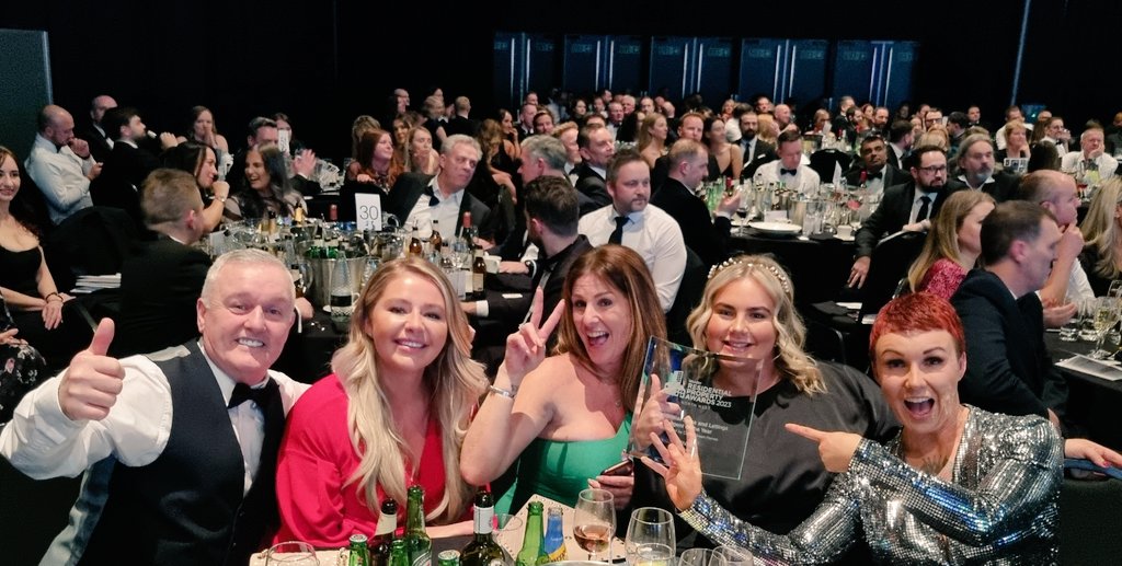 We did it! ✨️
Redwing has been crowned Residential Sales and Lettings Agent 2023!! 🏆Host <a href="/MarkDurdenSmith/">Mark Durden-Smith</a> asked Michelle Brooks Redwing Director, 'What's the secret to success?'
"A great team of people who put our customers at the forefront of everything we do" #NWResiAwards