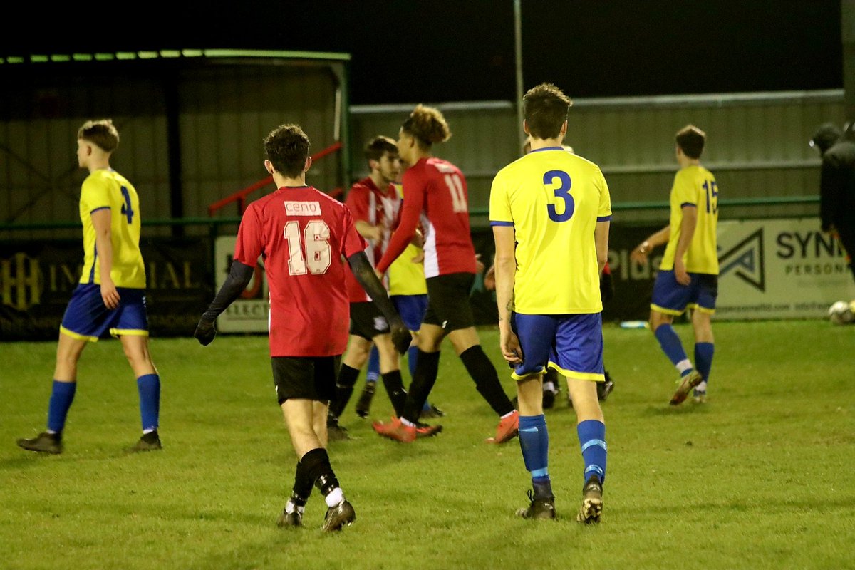 ThoseWhiteLines tweet media