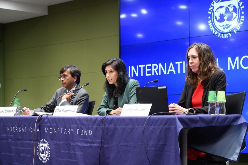 GitaGopinath's tweet photo. In Japan for its annual economic check-up, with inflation possibly at an inflection point. Had very good meetings with Finance Minister Shunichi Suzuki, @Bank_of_Japan_e Governor Kuroda &amp; the fantastic @IMFNews team. Concluding statement of mission:
https://t.co/jpNiuLgXt8 https://t.co/VfcZfiDBuN