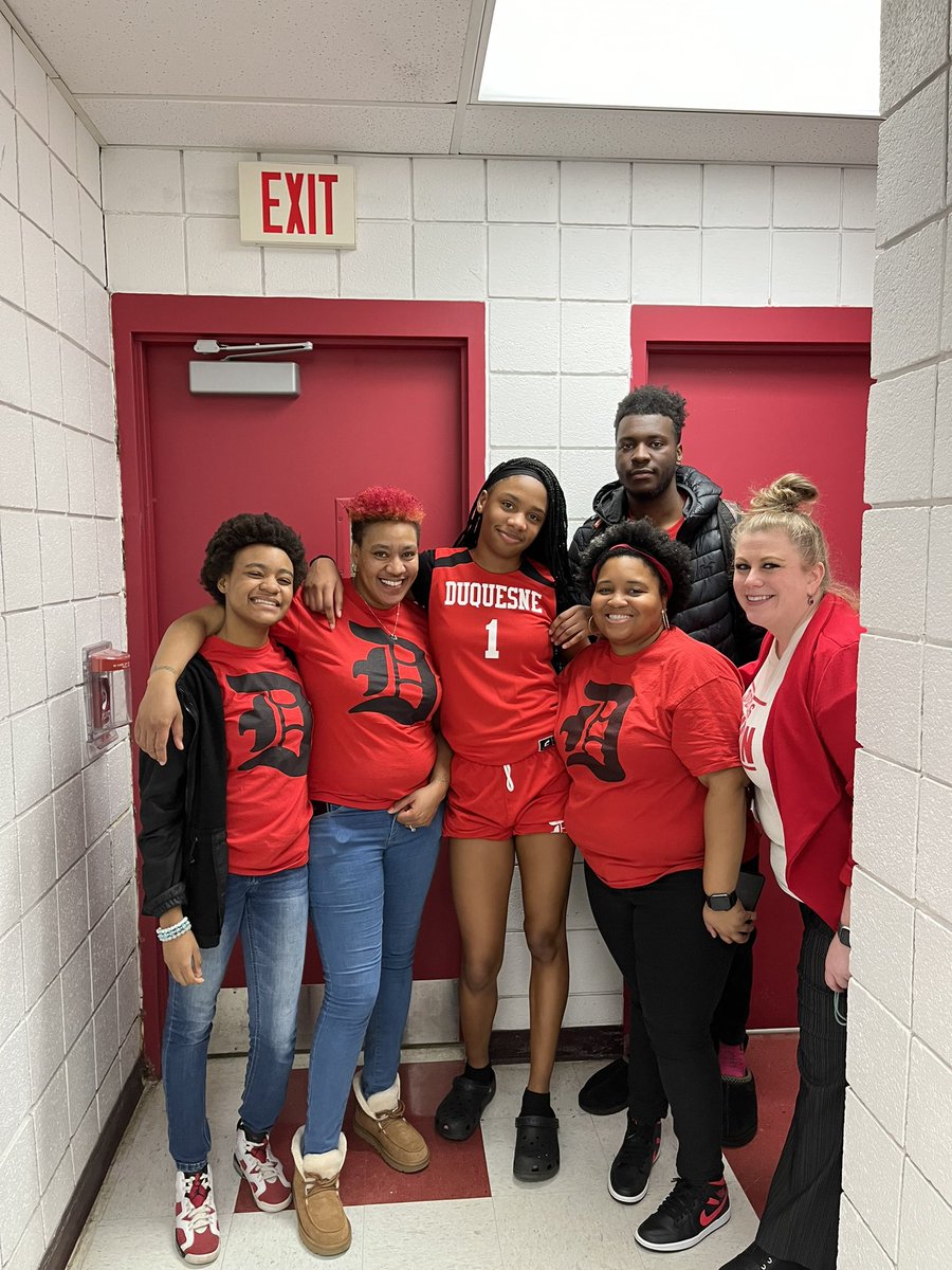 DukeCitySD's tweet photo. Congrats to our Lady Dukes basketball team on a 25-22 win over West Mifflin! A’ryah Scott had a spectacular performance, leading the team with 20 points. https://t.co/b6p5r9dfil