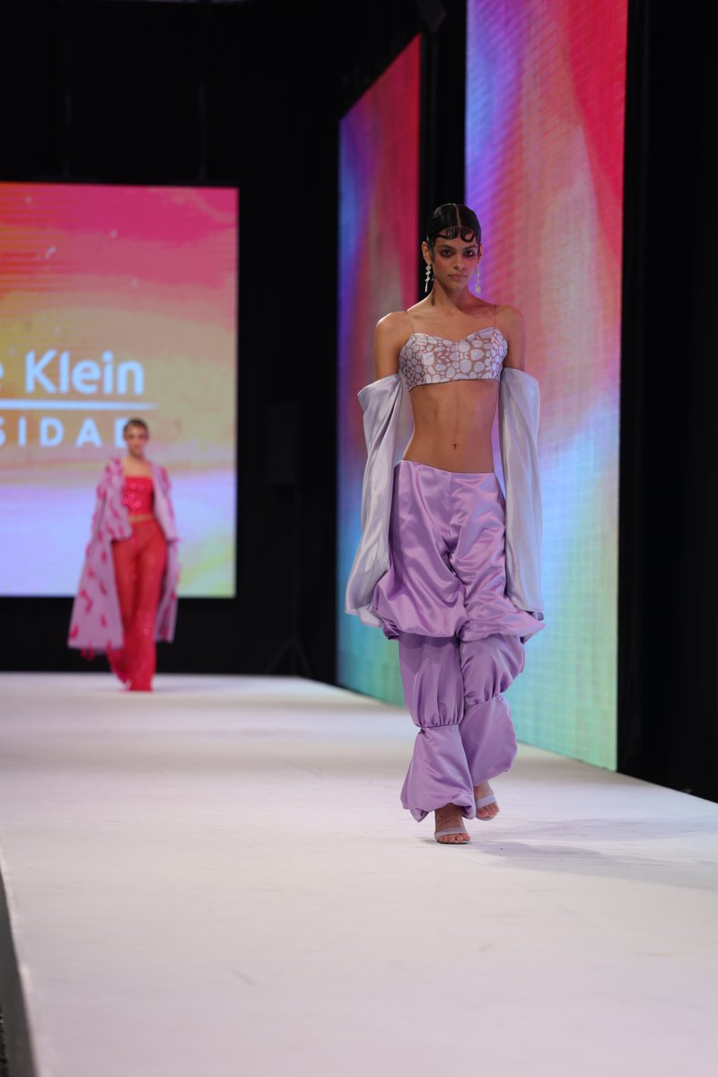 Colección Beautiful Monsters, looks diseñados por Larissa Trejo
Instagram: <a href="/larissa/">eli ☁️</a>.trejo . 👾
.
.
.
#INTERMODA
#IM78
#WEAREMAKERSUJK
#INTERMODAXUJK
#JANNETTEKLEIN