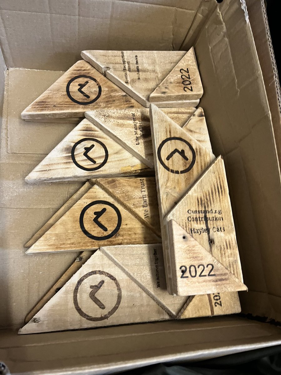 scrapwoodjunkie's tweet photo. Somthing a little different went out to their new homes today and don’t these trophies look ace #supportlocalbusiness #shopsmallbusiness #ShopQuirkyHour #shopping #shoplocal #CraftBizParty #reclaimedtimber #chester #abergele #custommakes https://t.co/KyEH0n9aCy