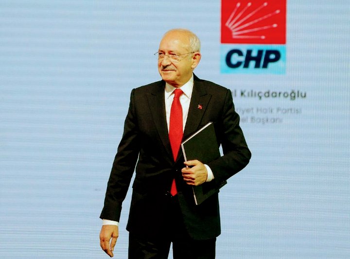 CihanHabib's tweet photo. -Her zaman Hak, Hukuk, Adalet dedi. 
-Adı bir kez olsun yolsuzlukla anılmadı. 
Az kaldı kazanacağız! 
Geliyor gelmekte olan.@kilicdarogluk https://t.co/OsjBc6MU8M