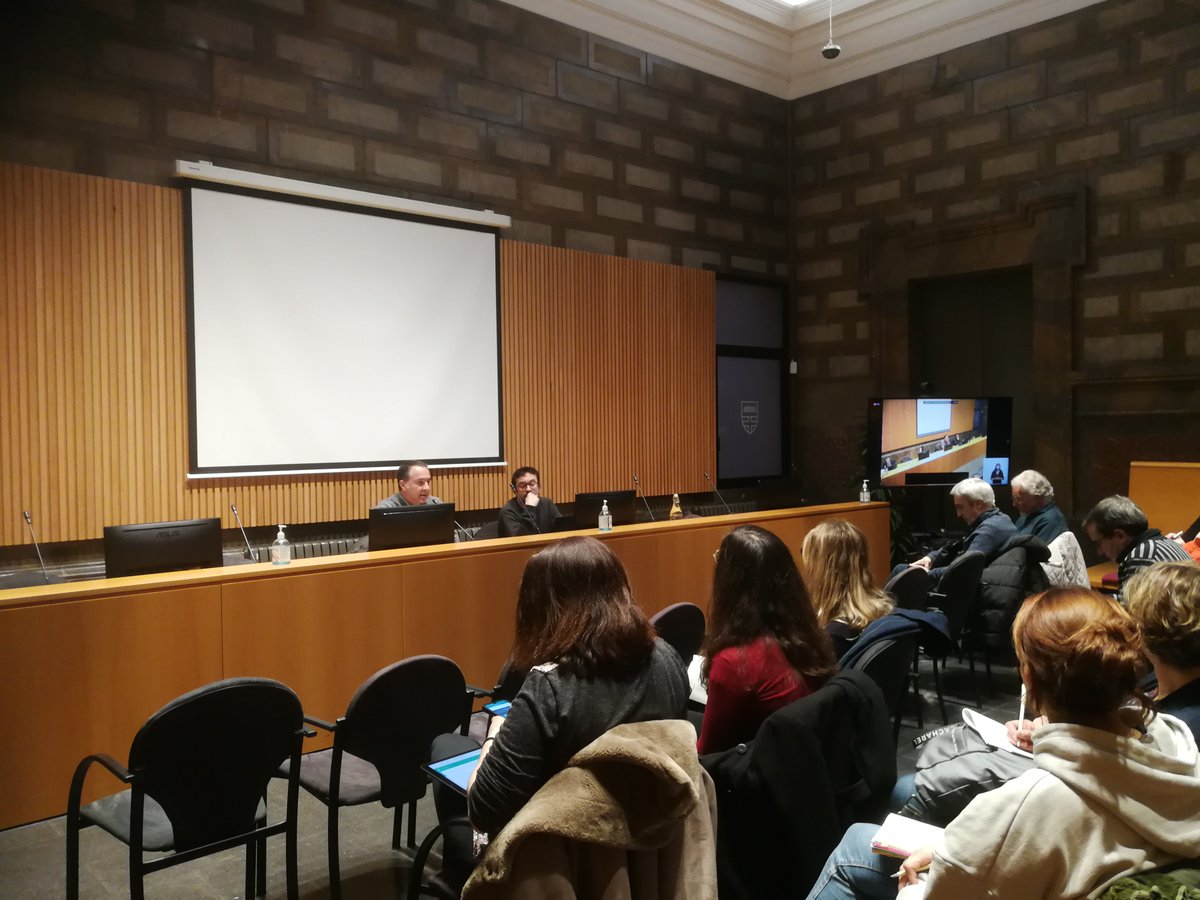 jlsanchez_cs's tweet photo. Esta tarde @jlsanchez_cs y @FERNANDOALCA, en el Consell de Salut del Districte de Sant Martí.

Seguimos. https://t.co/3MPqNqUuaR