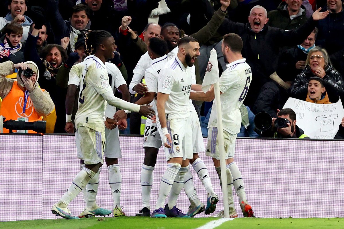MadridSports_'s tweet photo. ¡FINAAAAAAAAAL! 

Real Madrid 3-1 Atlético de Madrid. 

🤍 MADRID ES BLANCA 🤍

¡A semifinales! 

#CopaDelRey #TodosSomosVini https://t.co/0KLyEogwkJ
