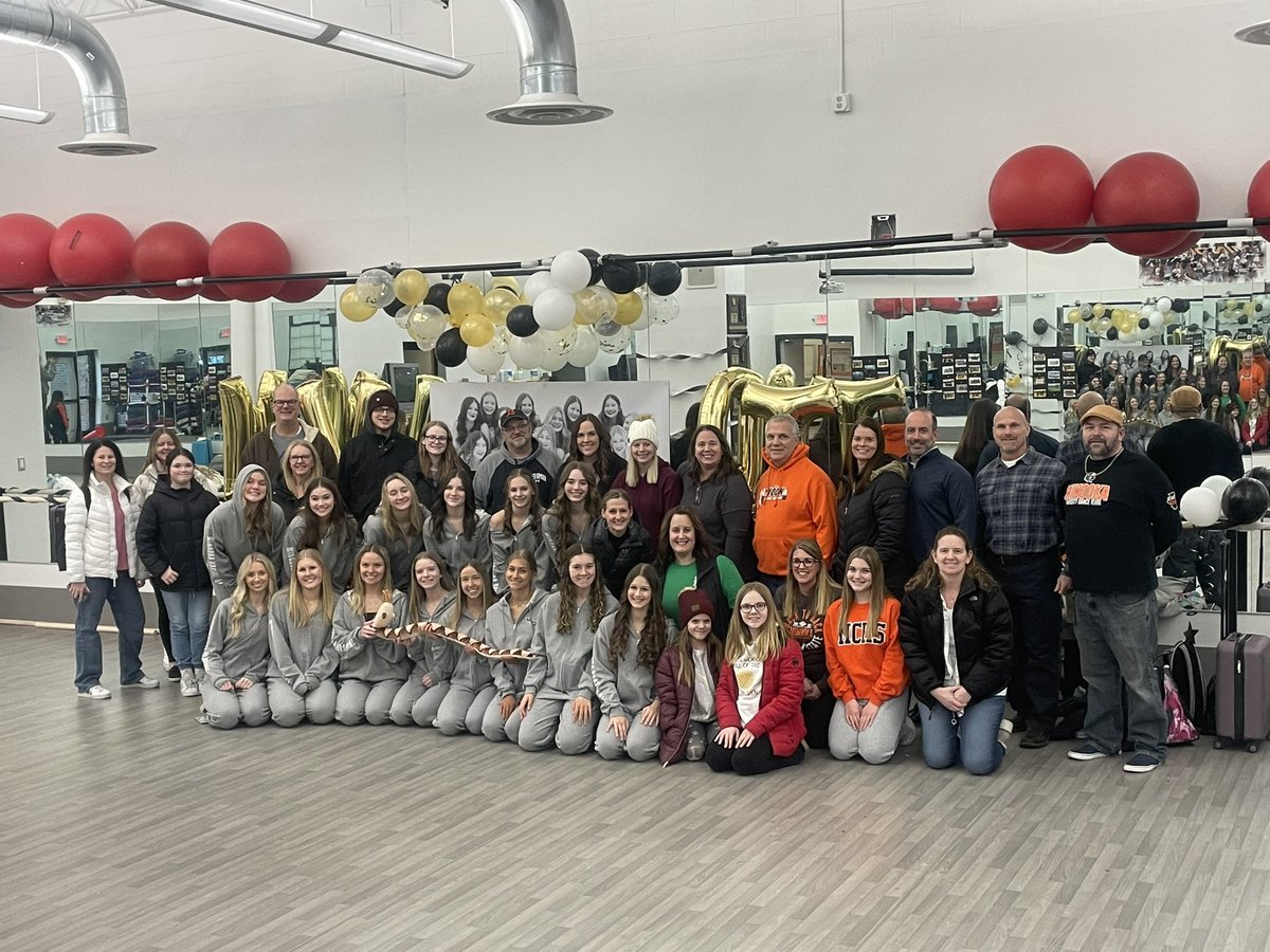 MinookaDance's tweet photo. MVDT IS HEADED TO STATE!!!! 🧡

See you soon, Bloomington!!!

#mvdtrt #weareminooka https://t.co/hC3GwRAski