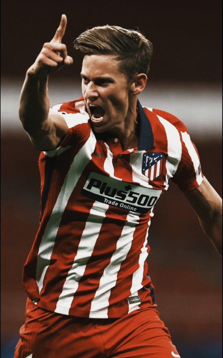 vidabeautiful's tweet photo. Independiente del arbitraje🤮 Me quedo con el partido descomunal de Nahuel Molina 120minutos jugando muy bien👏👏👏 cuando se asocian Griezmann, Nahuel, De Paul, Koke hubo gran juego colectivo con balón. Mario Hermoso lleva varios partidos a buen nivel. Y si estuviese Llorente?🤔 https://t.co/U8JQa3kf6z