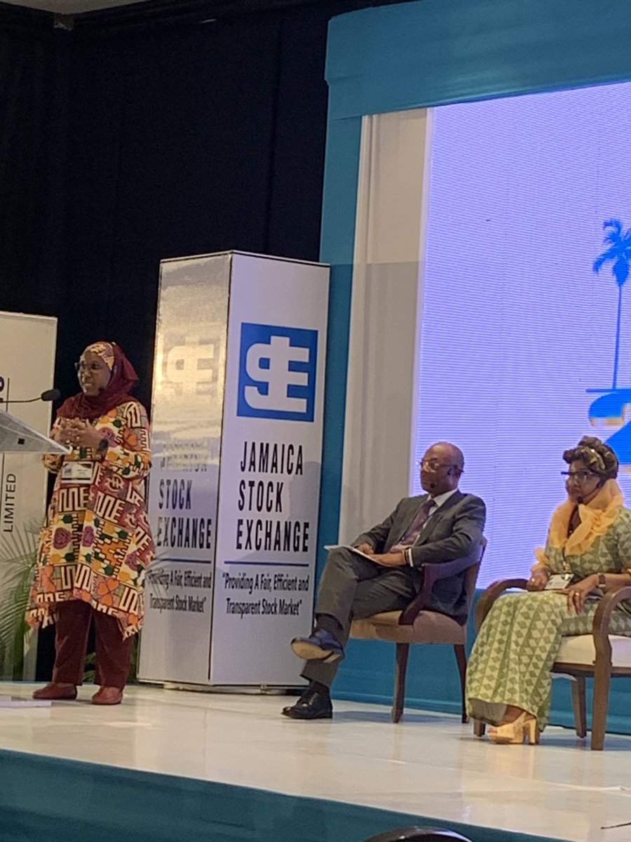 PharelKesner's tweet photo. Des investisseurs africains, particulièrement du Nigéria, participent à la 18ème édition de la Conférence sur les investissements et les marchés de capitaux à Kingston, Jamaïque. Ils encouragent l’établissement de réseaux entre les pays de la Caraïbe et d’Afrique. https://t.co/Ge4JCtUehx