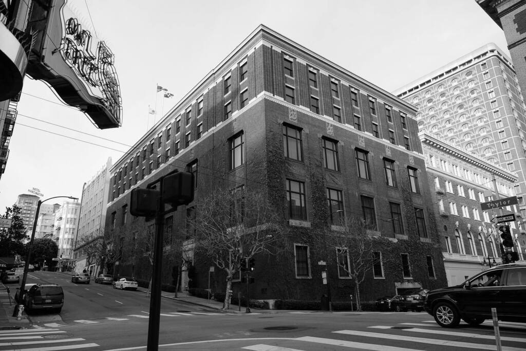YaHomieLobo's tweet photo. Another day, another photo π
#sanfrancisco #sanfranciscophotographer #sanfranciscophotography #photography #blackandwhitephotography #streetphotography #sfstreets https://t.co/fDz3sWI9Jo https://t.co/iEx9daKd5c
