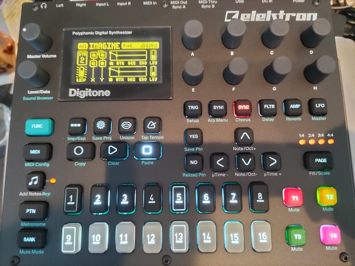 keeyphoto's tweet image. DTMerや電子音楽好きなら無限に時間を溶かす道具。
#Elektron #digitone