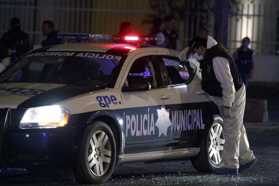 #UdeC

Asesinan a 2 migrantes cubanos en un hotel de Monterrey

bit.ly/3RdZs8T

#México #Monterrey #Homicidio #MigrantesCubanos