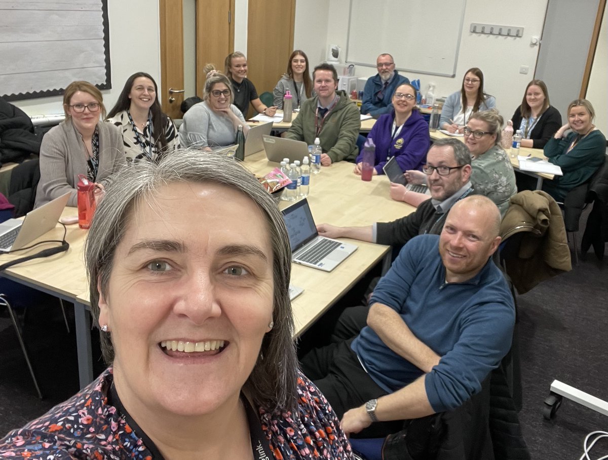 Amanda Pickard 🙋🏻♀️ #weeponder 🧐 tweet media